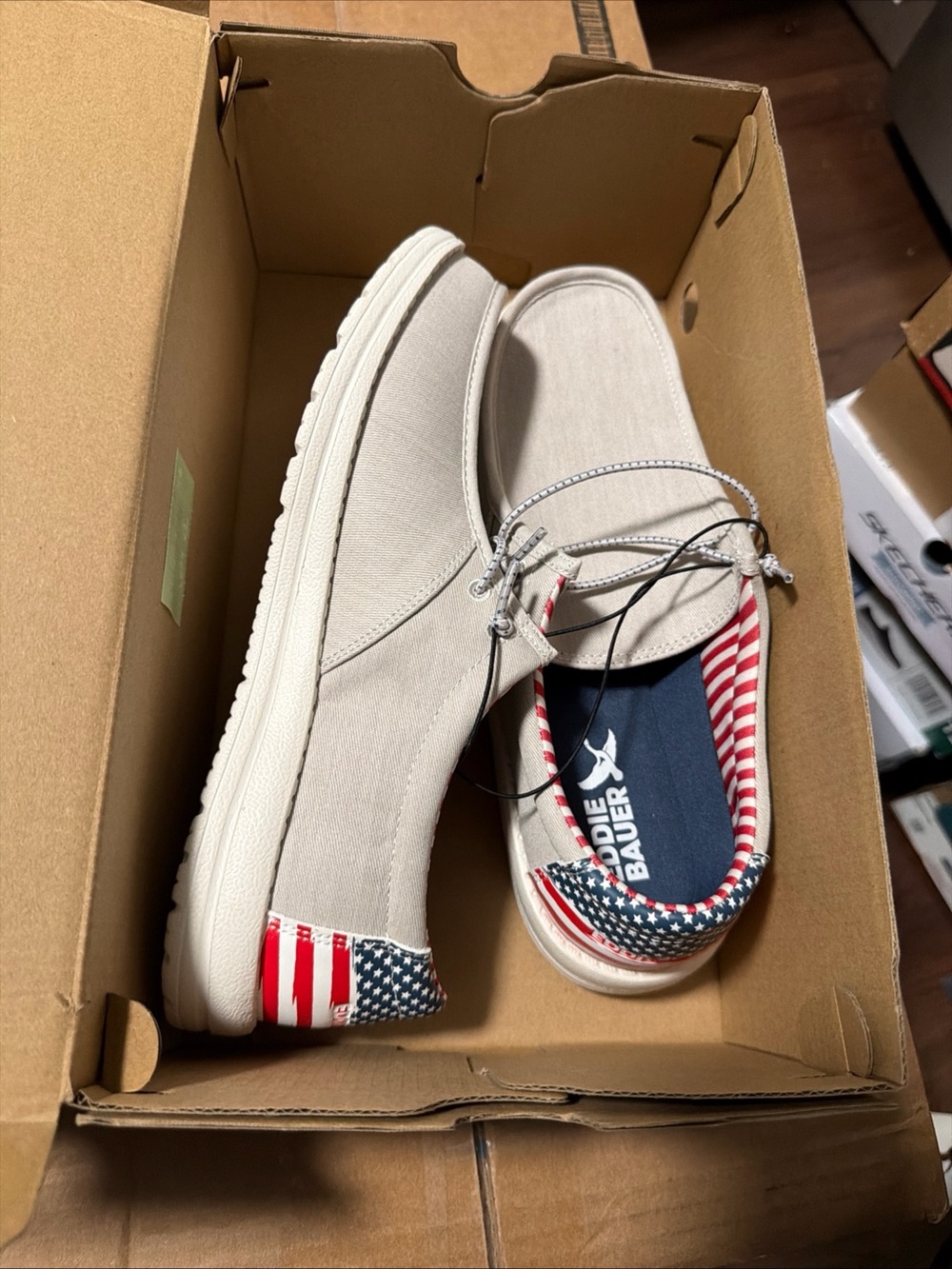 Eddie Bauer Men's Canvas Loafer  Sz 9